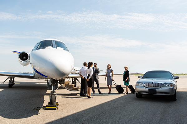 Luxury Limo Service to JFK Airport and New York Airport Transfers